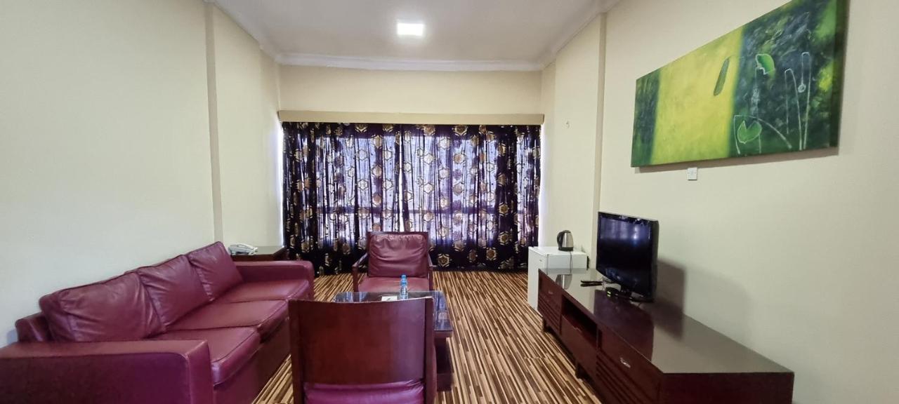 Grand Pj Hotel Ra’s al-Chaima Exterior foto