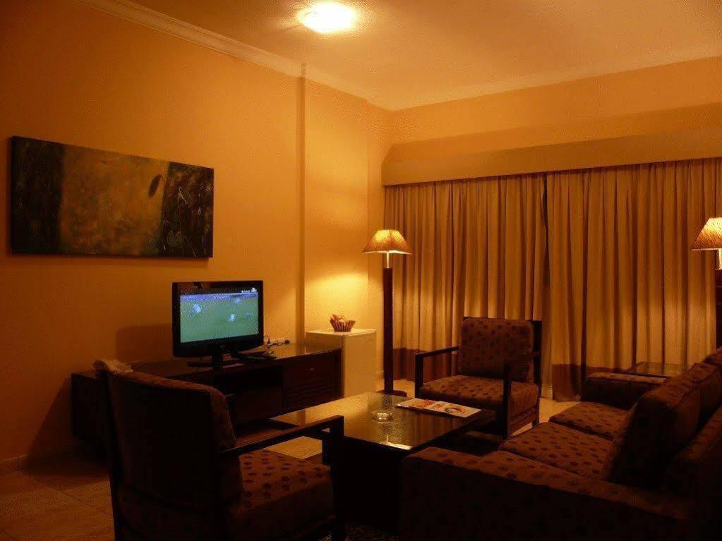 Grand Pj Hotel Ra’s al-Chaima Exterior foto